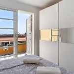 Moderno Triplex Sonneland Apartament *