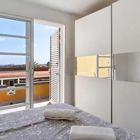Moderno Triplex Sonneland Apartment *