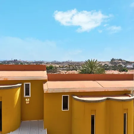 Moderno Triplex Sonneland *
