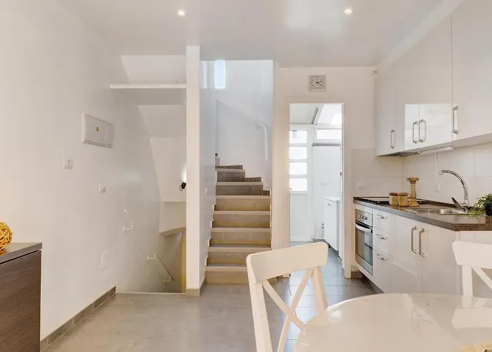 Moderno Triplex Sonneland Apartmán *